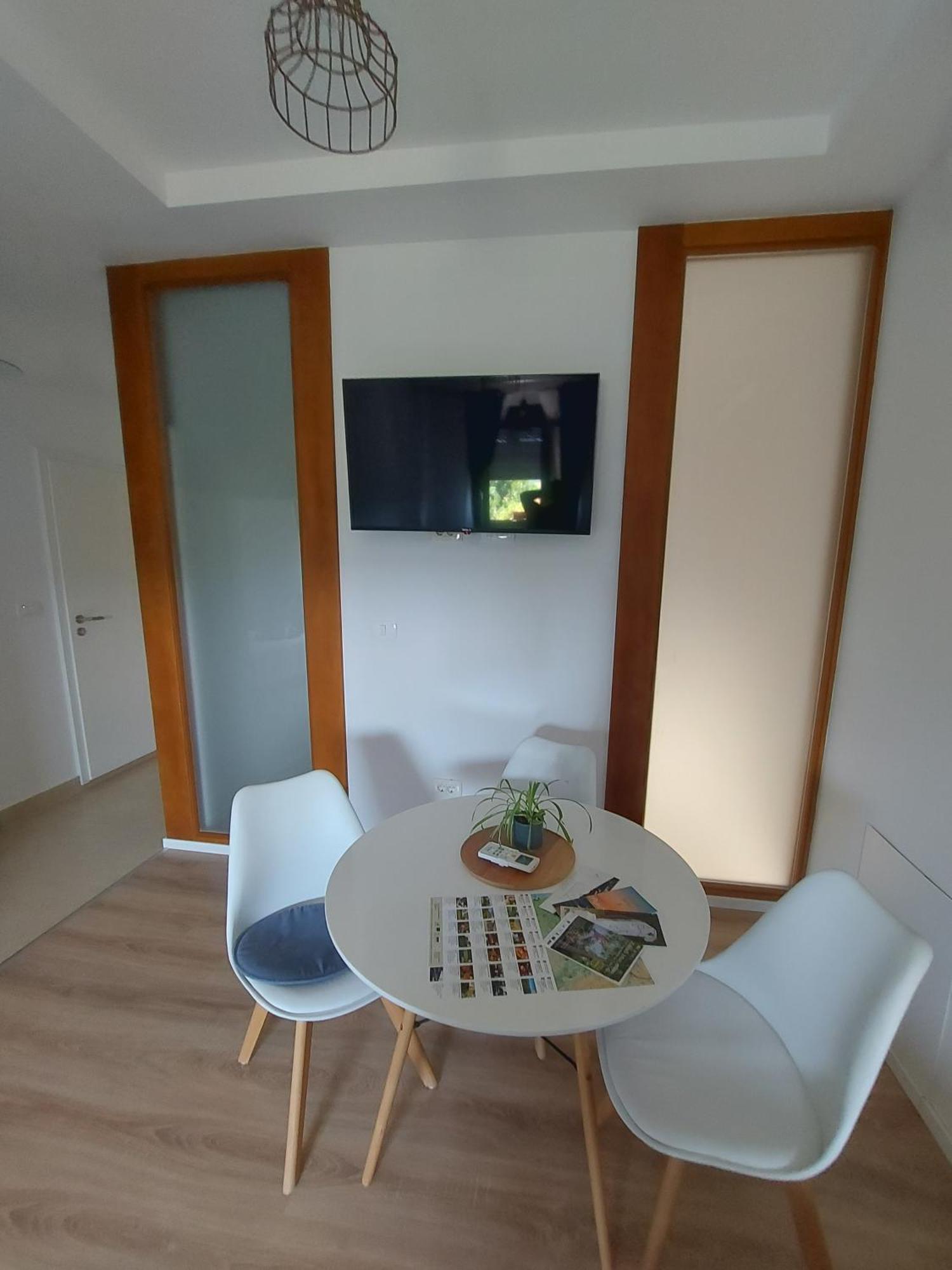 Bitini Farm Apartment Gračišče Eksteriør billede